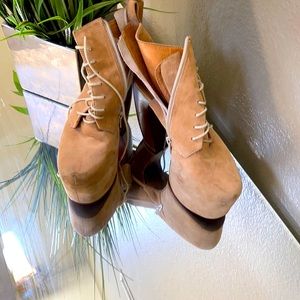 Jeffrey Campbell tan shoes